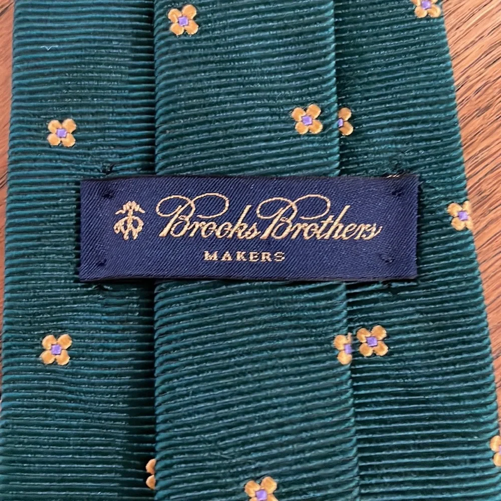 Brooks Brothers Teal Silk Tie with Small Yellow & White Flower Motif